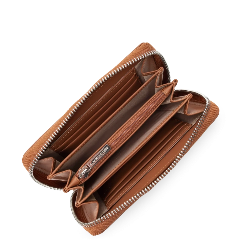 131-025-camel-4_png