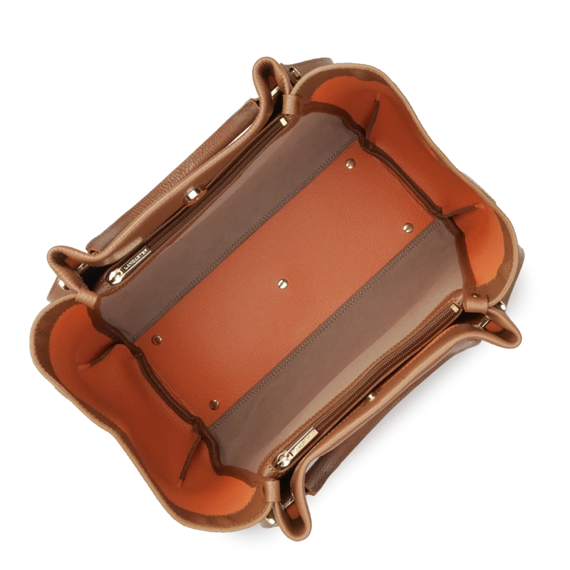 470-90-camel_in_or-4_png_68584560