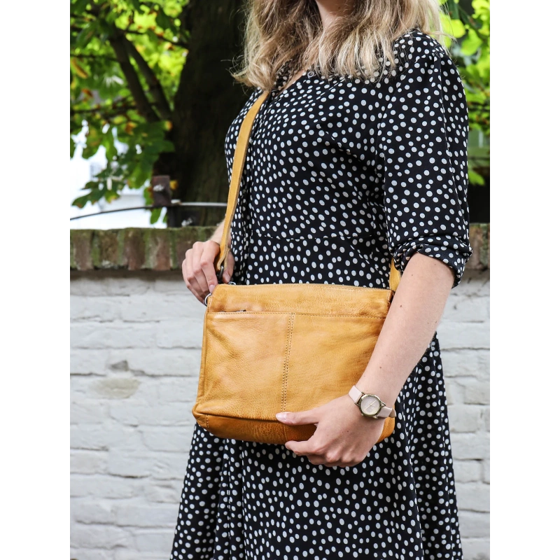 sac-bandouliere-natascha-cognac-femme-bear-cp743-1_1249488189